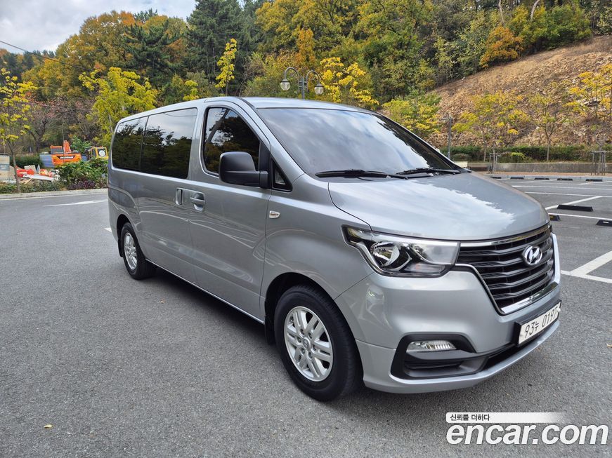 Hyundai Starex 2021