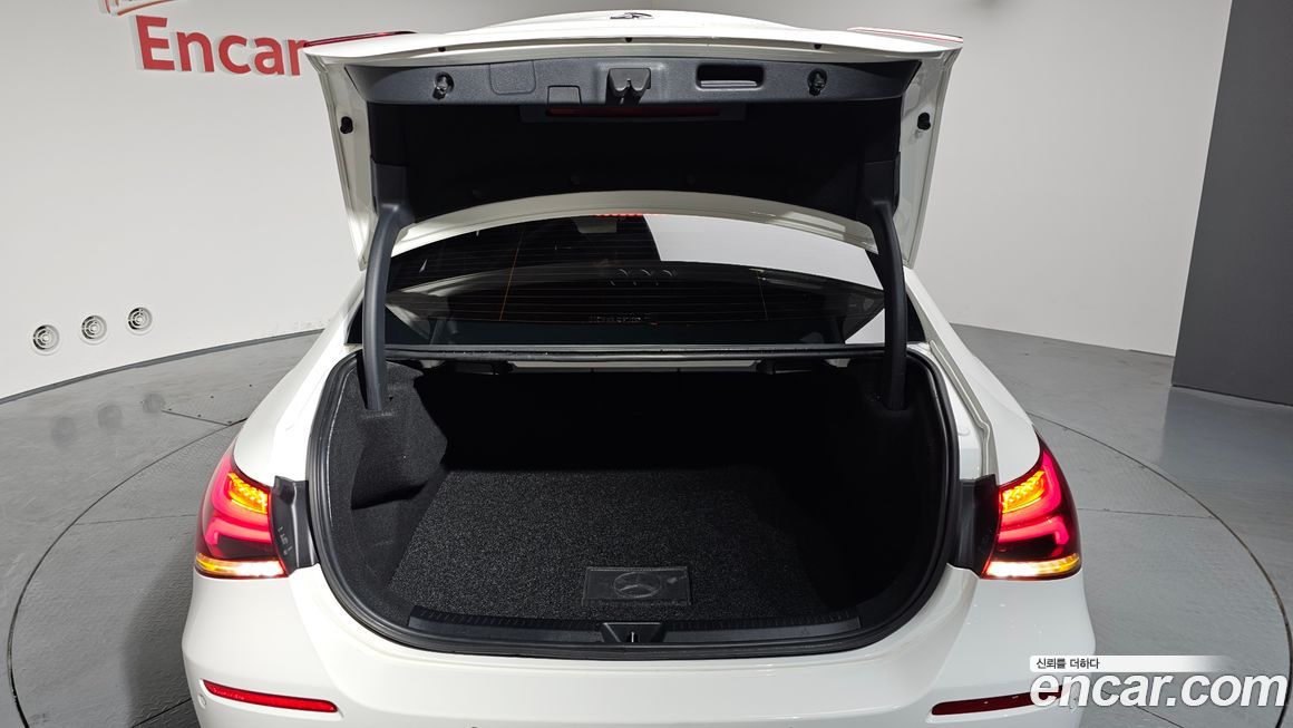 Mercedes-Benz A-Class 2021