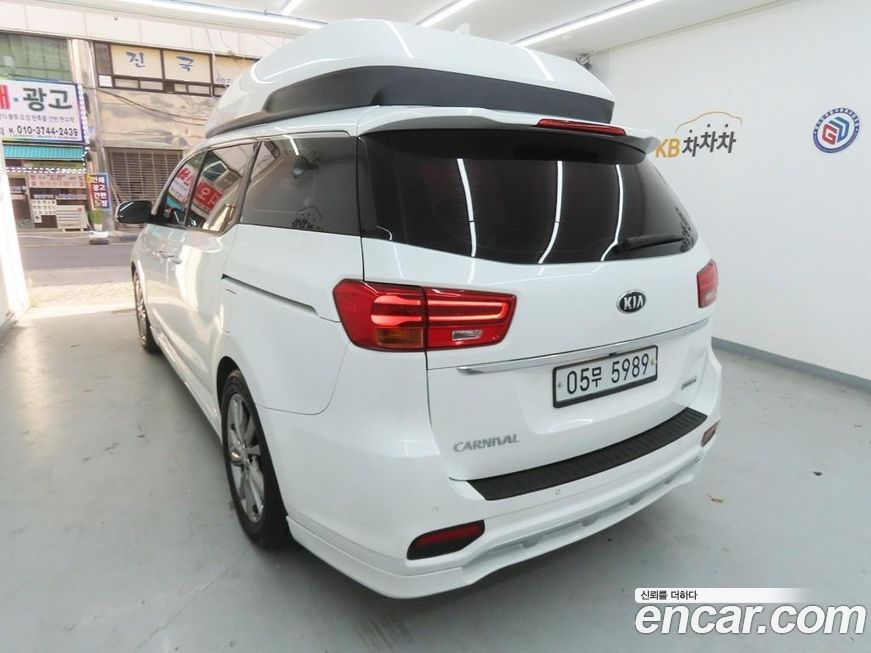 Kia Canival 2019