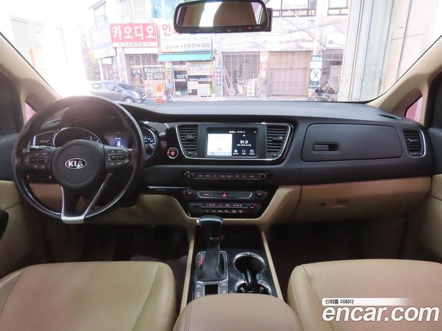 Kia Canival 2019
