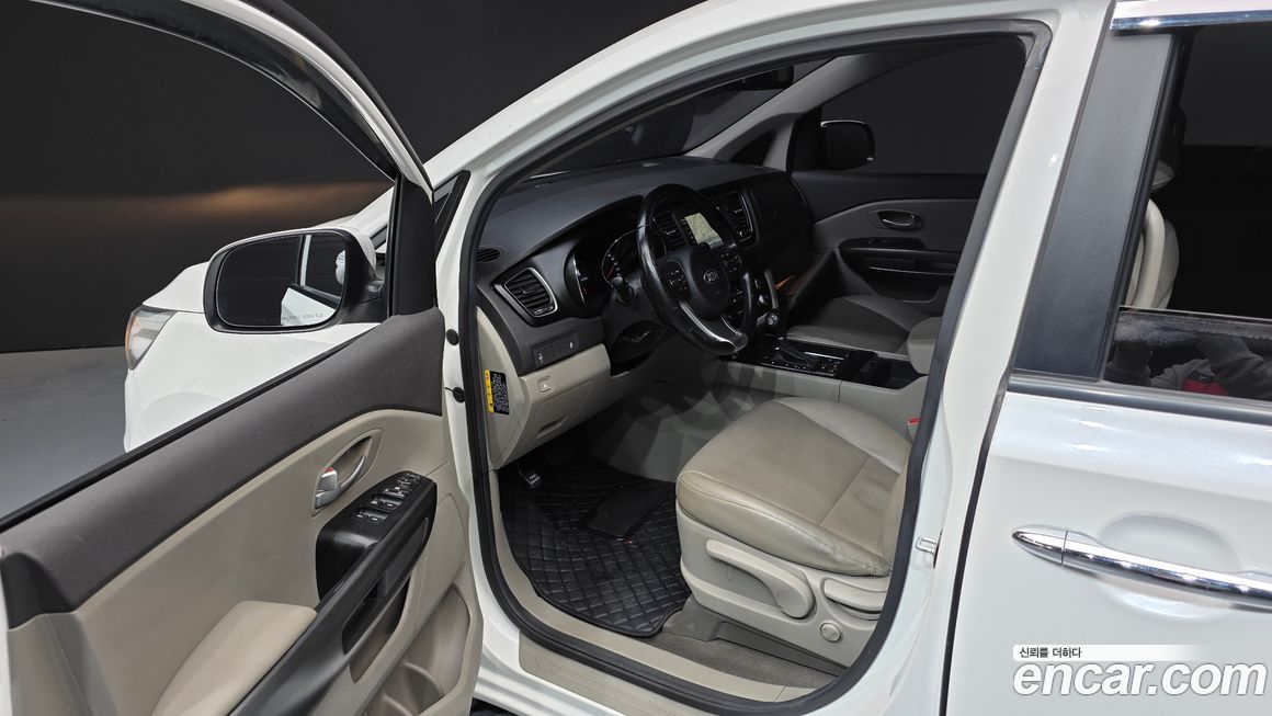Kia Canival 2016
