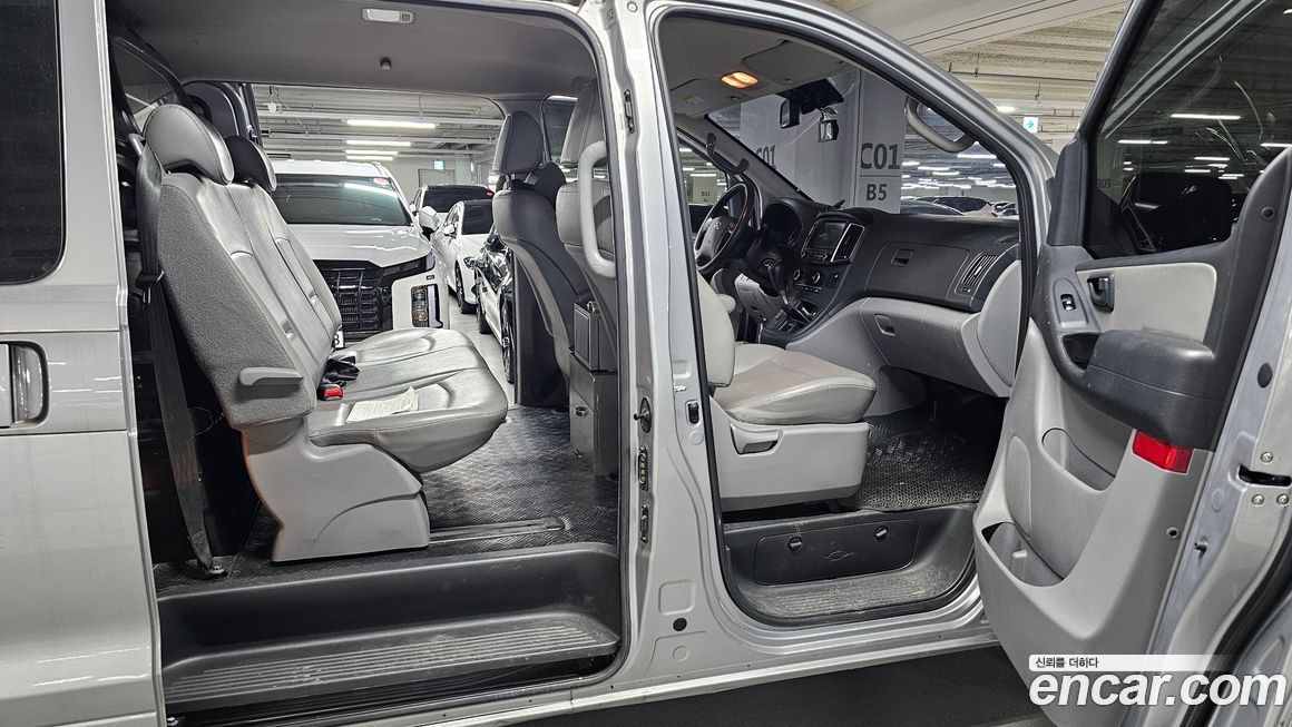 Hyundai Starex 2018