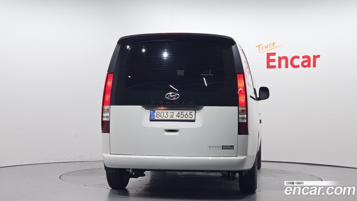 Hyundai Staria 2024