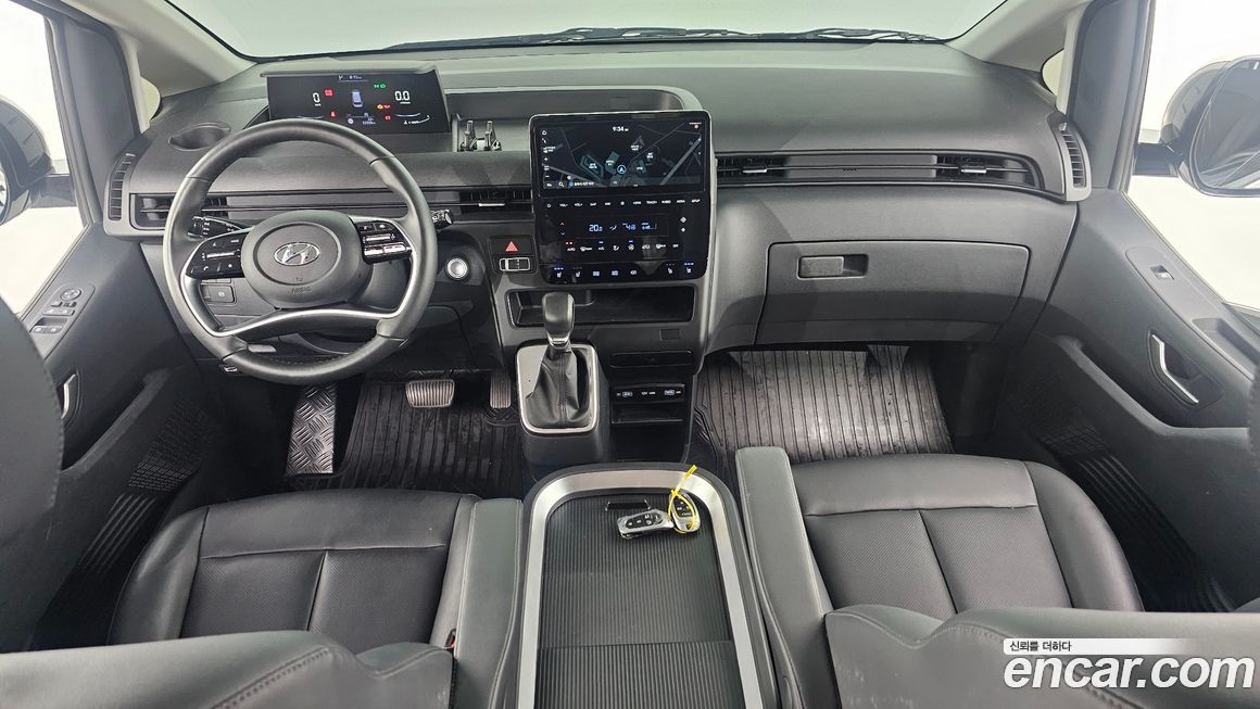 Hyundai Staria 2024