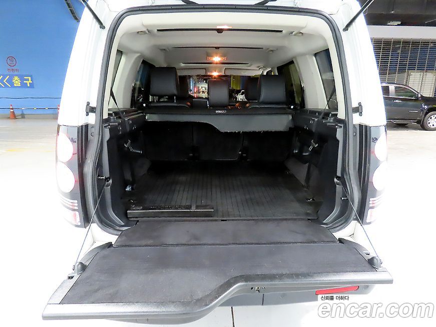 Land Rover Discovery 2016