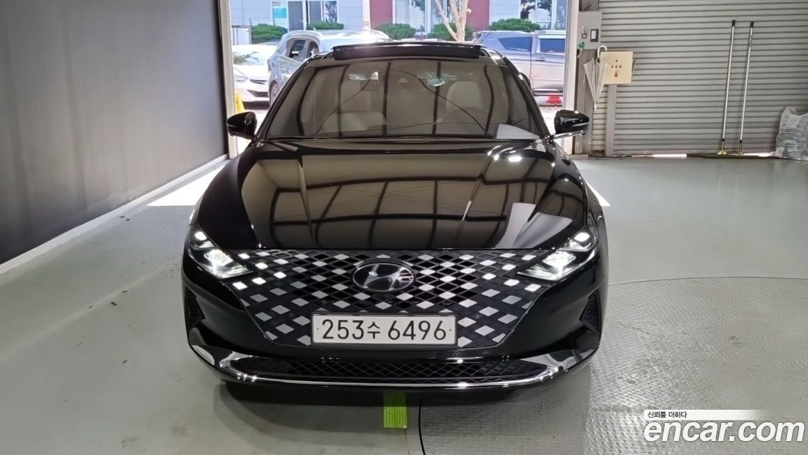 Hyundai Grandeur 2022