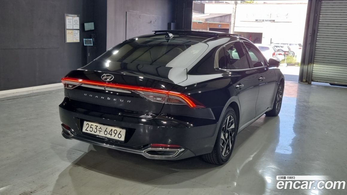 Hyundai Grandeur 2022