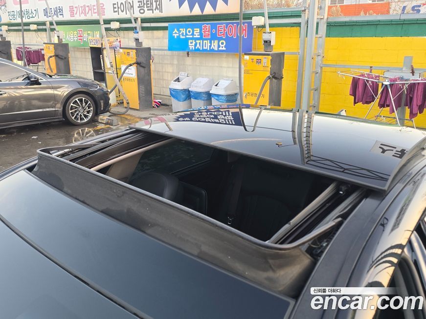 Hyundai Genesis 2016