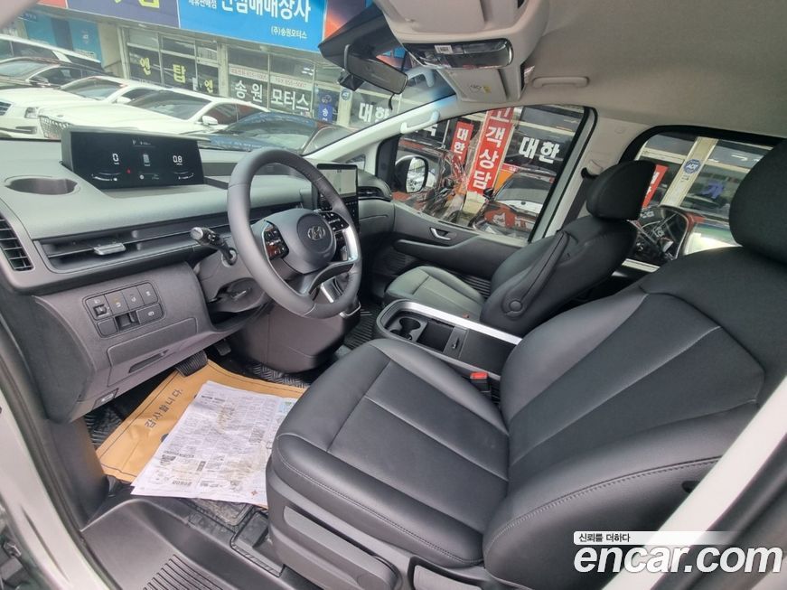 Hyundai Staria 2023
