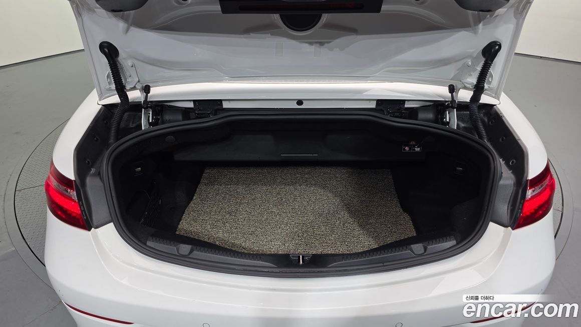 Mercedes-Benz E-Class 2018