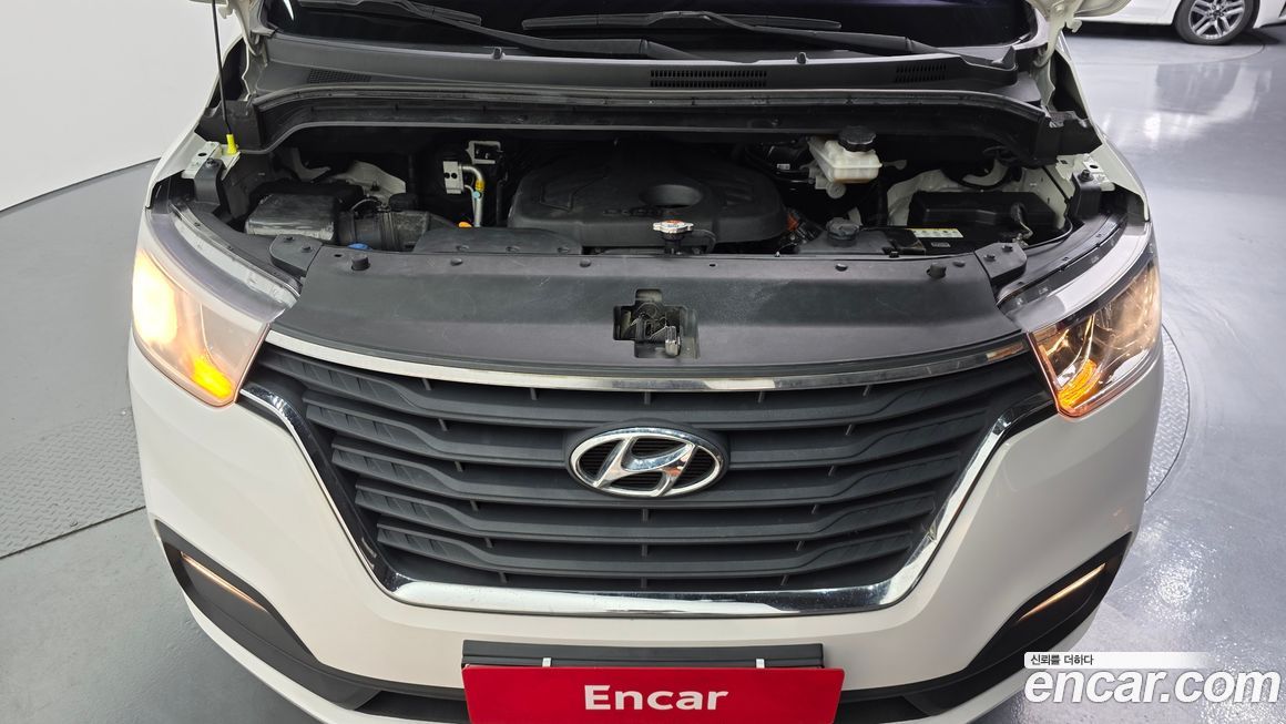 Hyundai Starex 2019