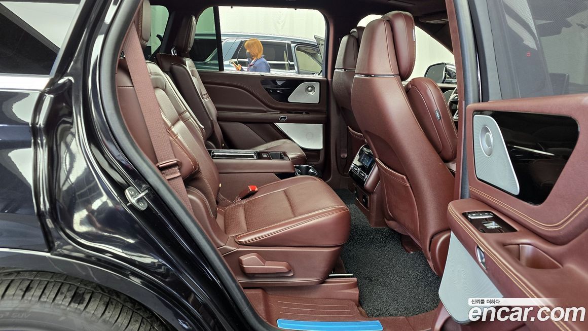 Lincoln Aviator 2021