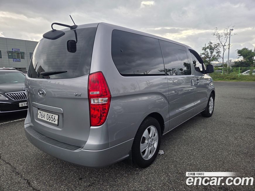 Hyundai Starex 2018