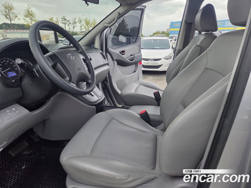 Hyundai Starex 2018