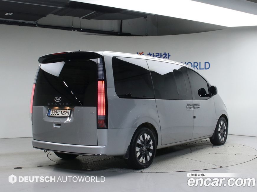 Hyundai Staria 2023