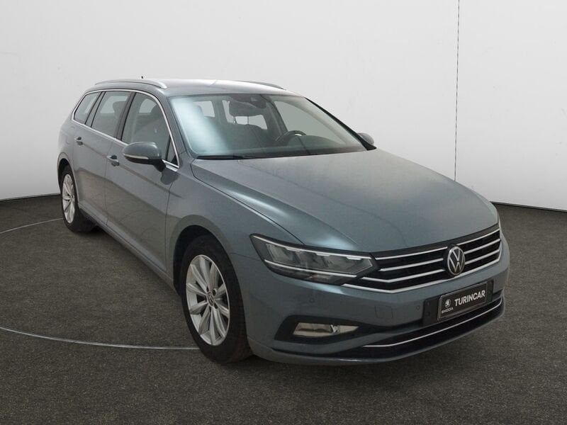 Volkswagen Passat 2022