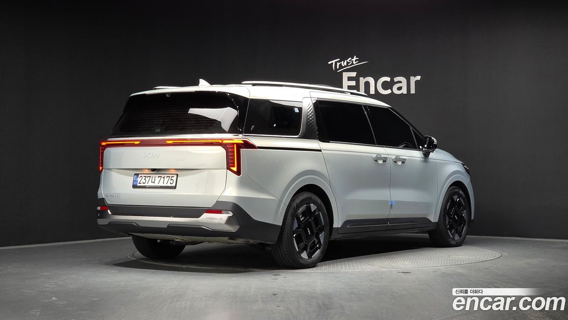 Kia Canival 2024