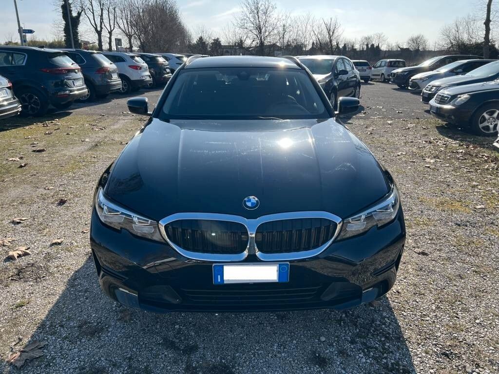 BMW 320 2025
