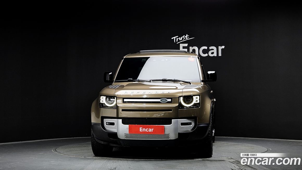 Land Rover Defender 2022