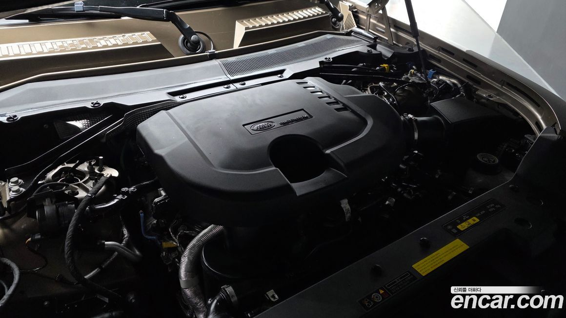 Land Rover Defender 2022