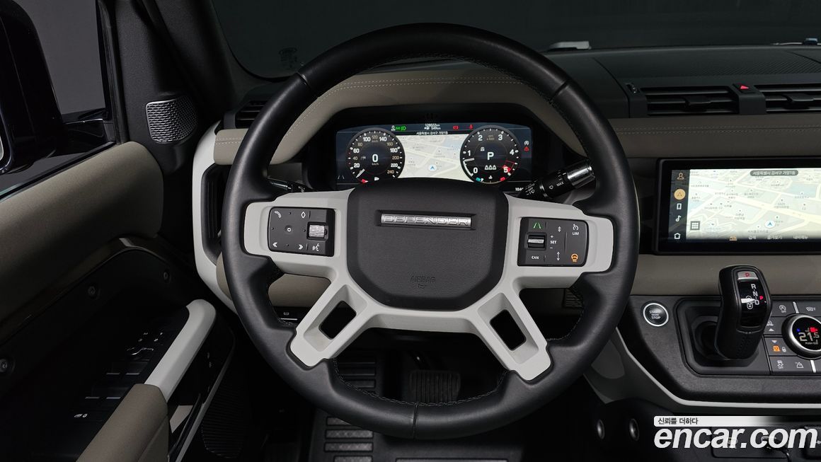 Land Rover Defender 2022