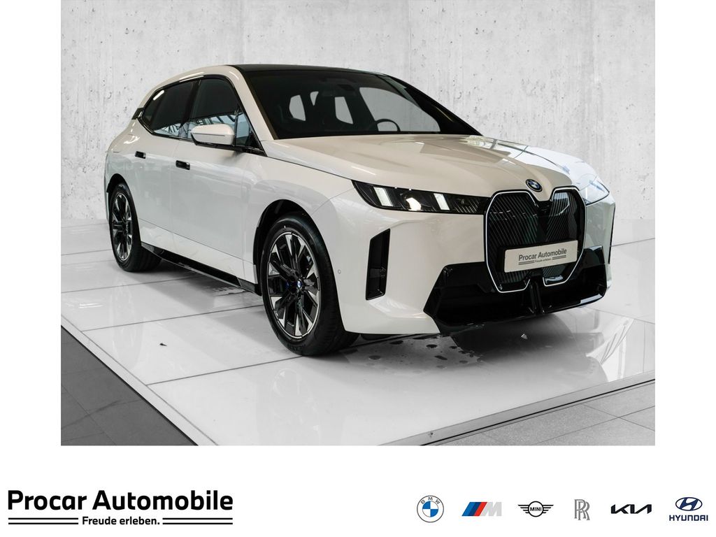 BMW iX