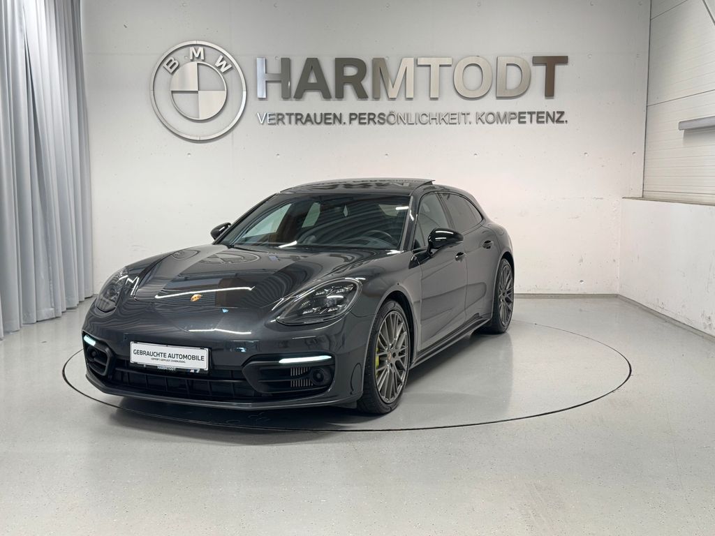 Porsche Panamera 2022