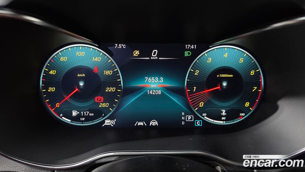 Mercedes-Benz C-Class 2021