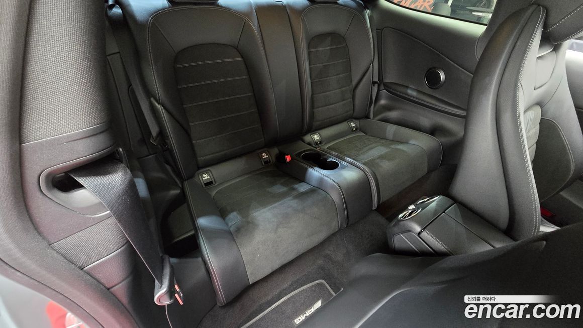 Mercedes-Benz C-Class 2021