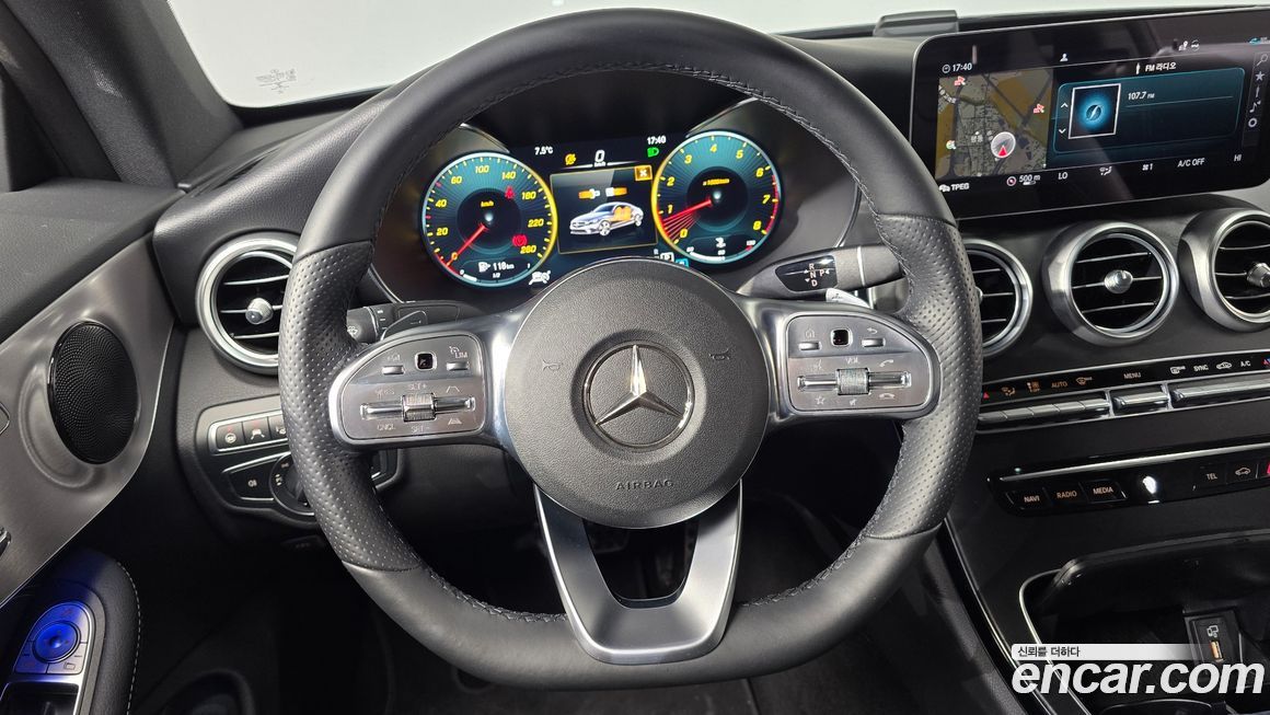 Mercedes-Benz C-Class 2021