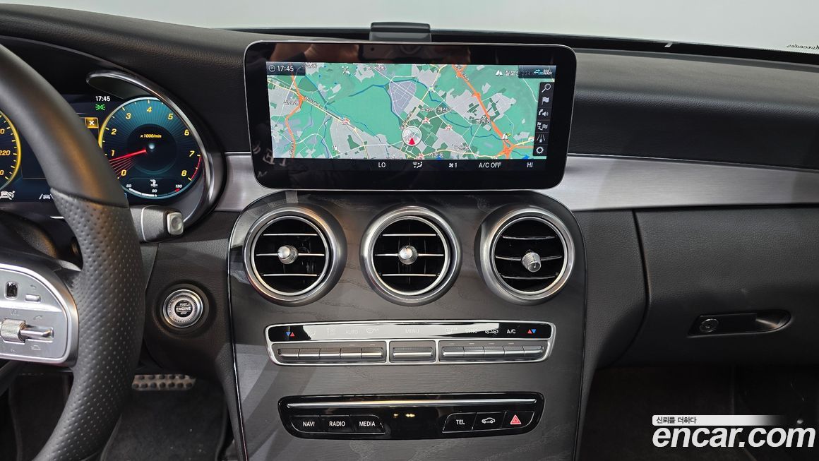 Mercedes-Benz C-Class 2021