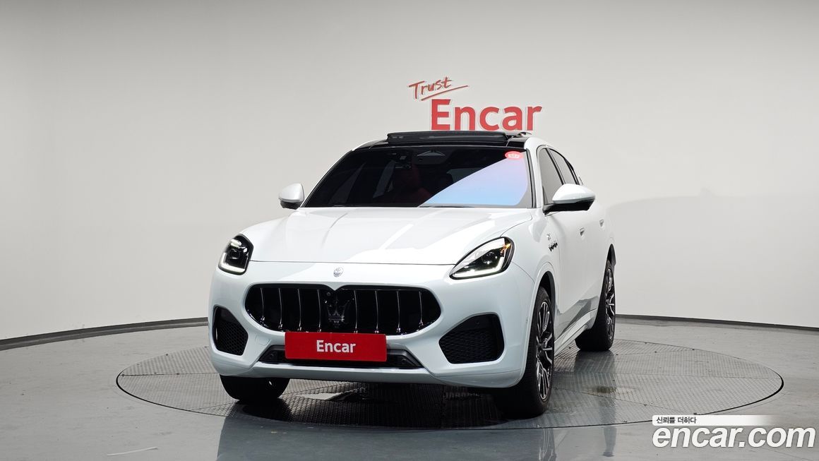 Maserati Grecale 2023