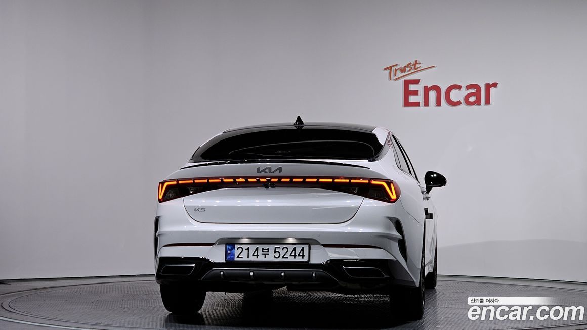Kia K5 2023