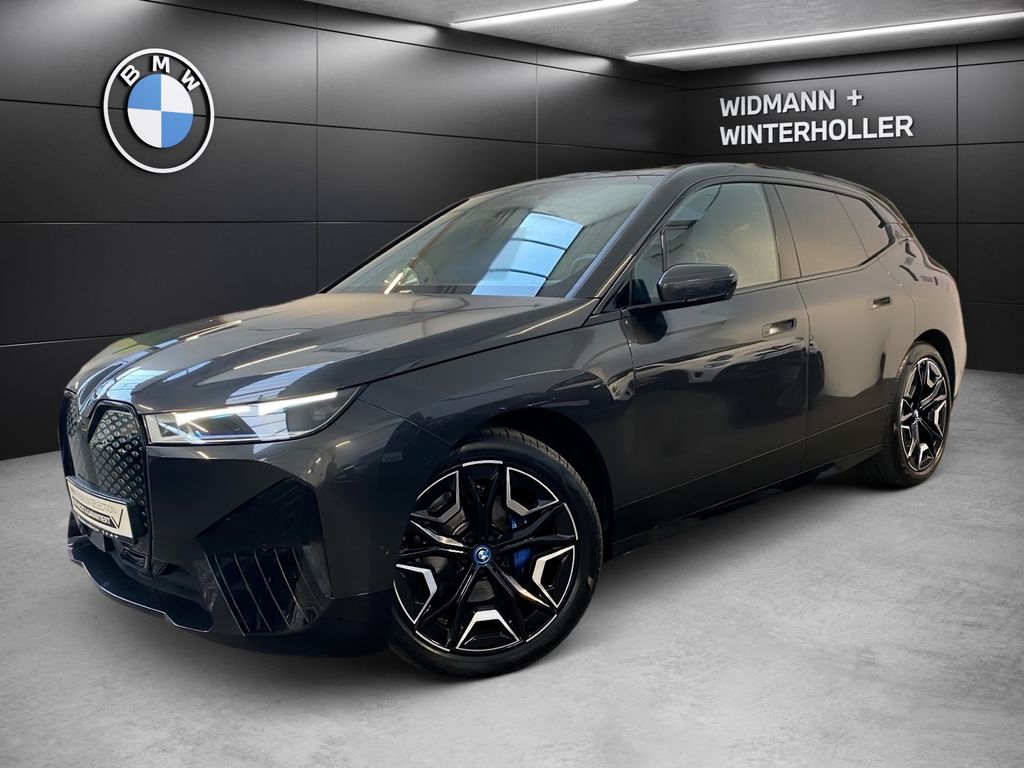 BMW iX 2023