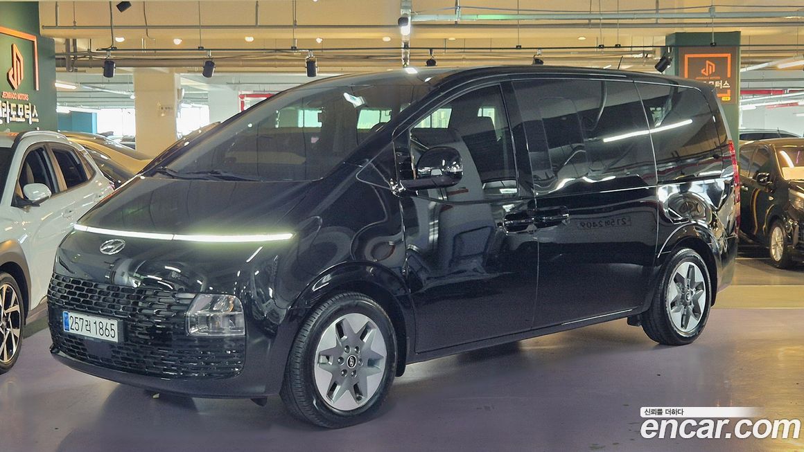 Hyundai Staria 2024