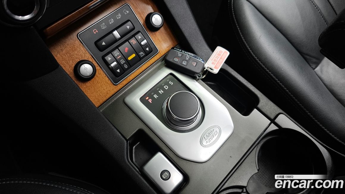 Land Rover Discovery 2013