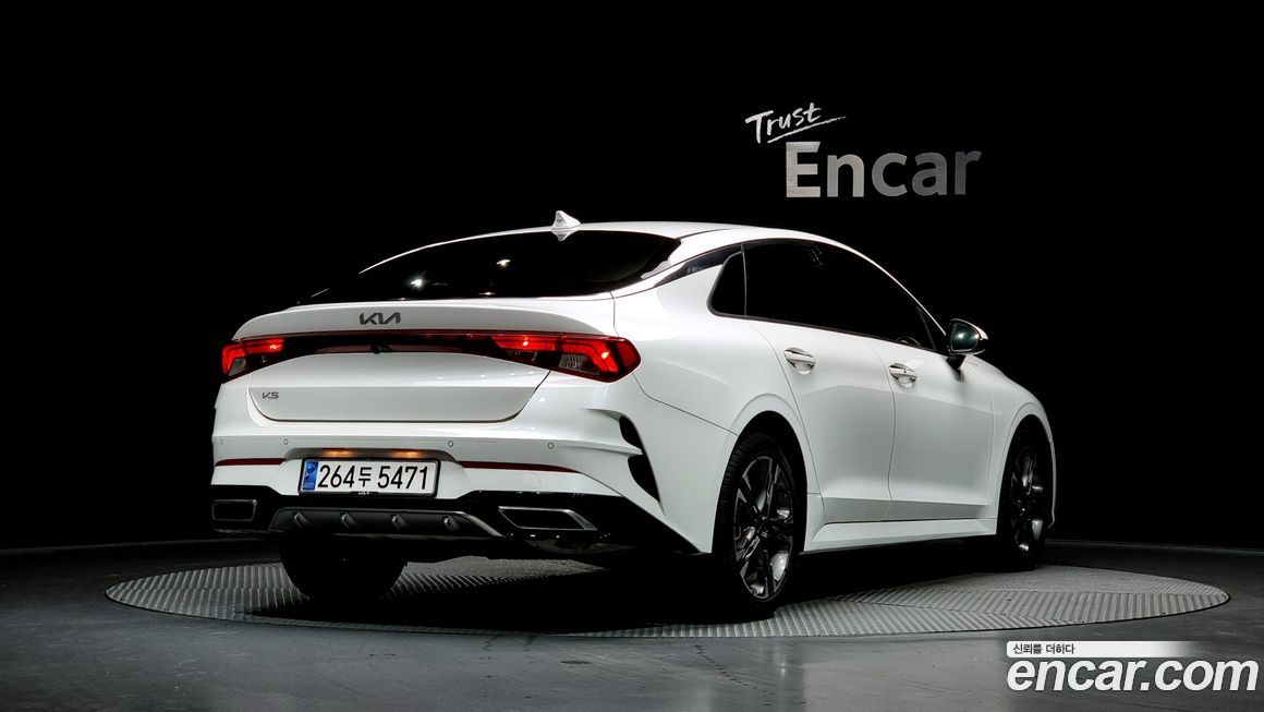 Kia K5 2023