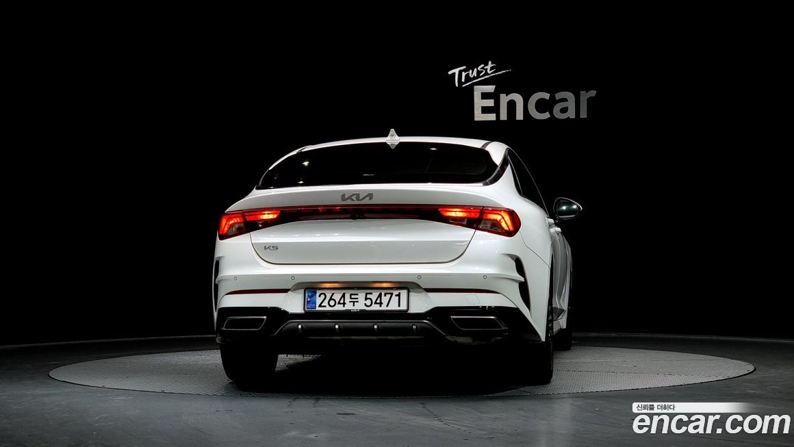 Kia K5 2023