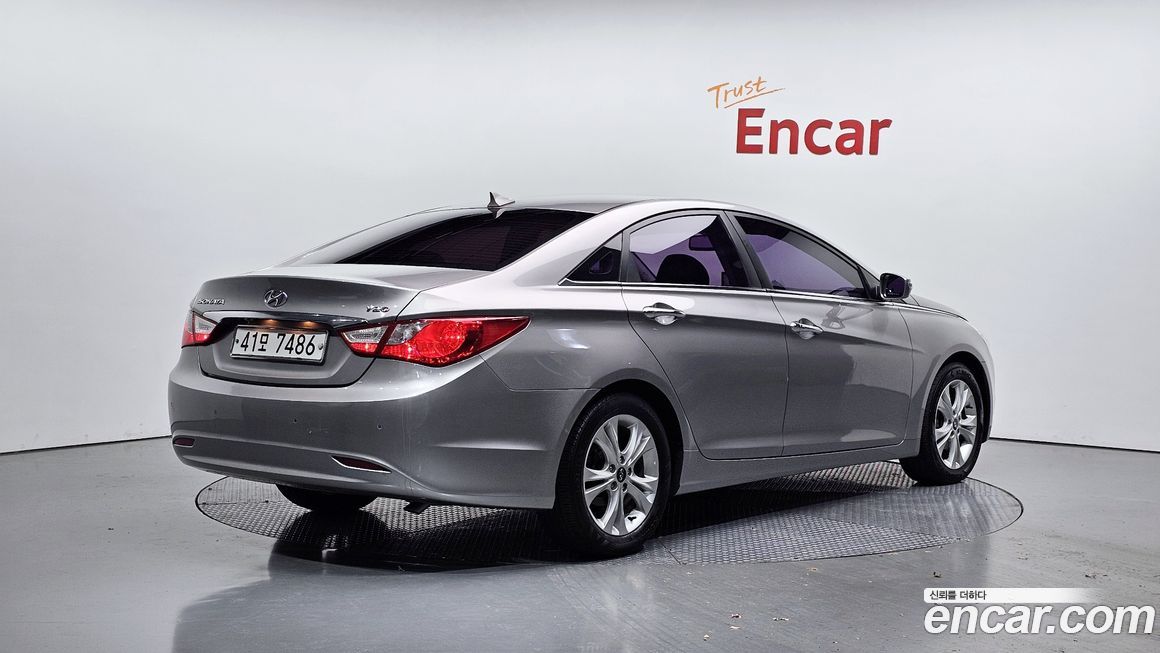 Hyundai Sonata 2011