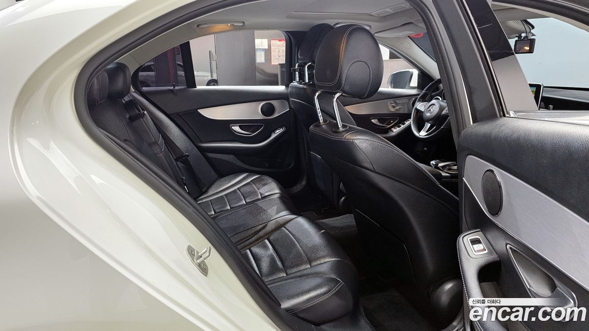 Mercedes-Benz C-Class 2016