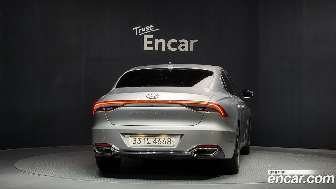 Hyundai Grandeur 2022