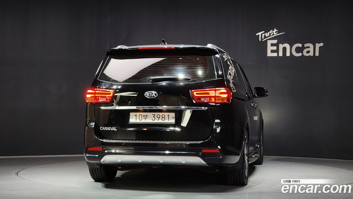 Kia Canival 2019