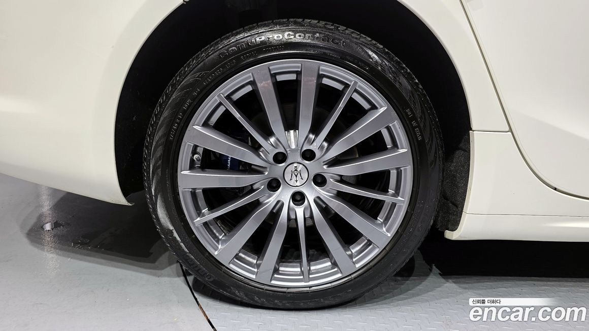 Maserati Ghibli 2022