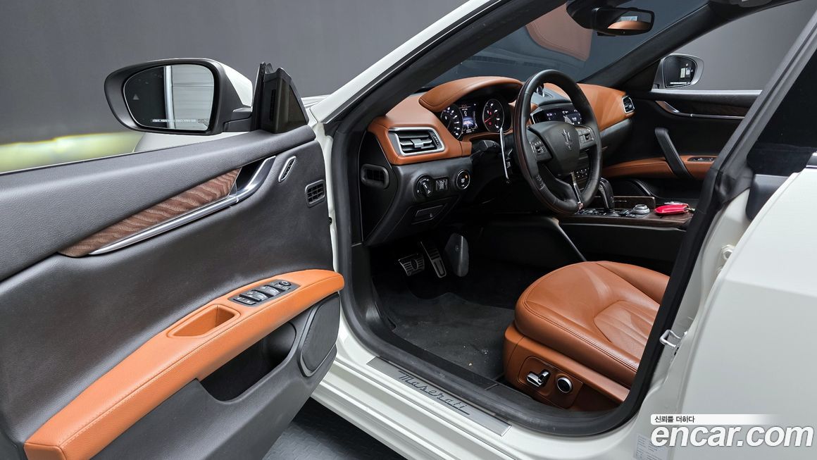 Maserati Ghibli 2022