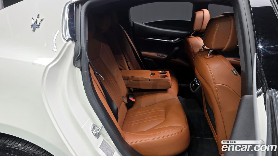 Maserati Ghibli 2022