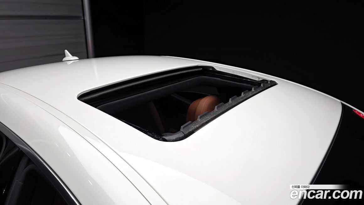 Maserati Ghibli 2022