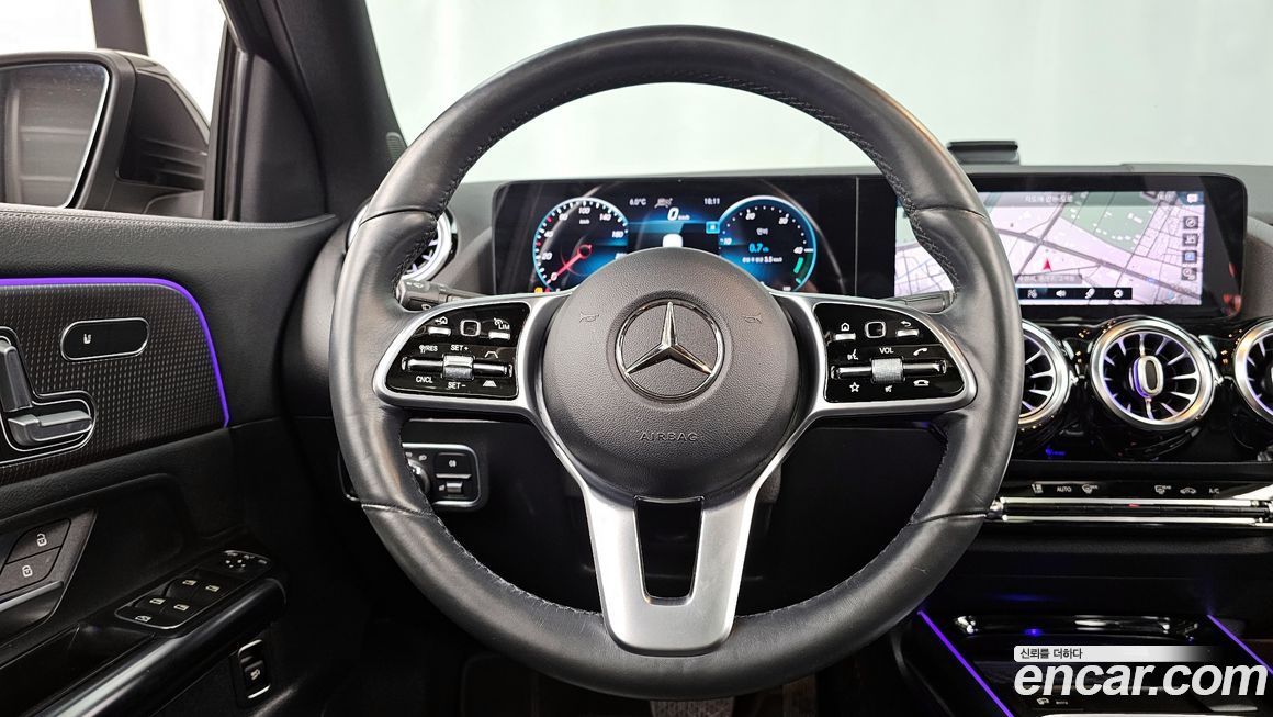 Mercedes-Benz GLA-Class 2021