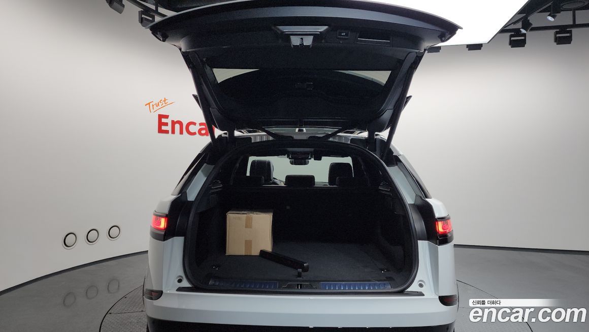 Land Rover Range Rover Velar 2022