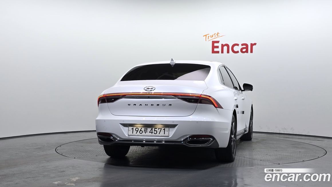 Hyundai Grandeur 2022