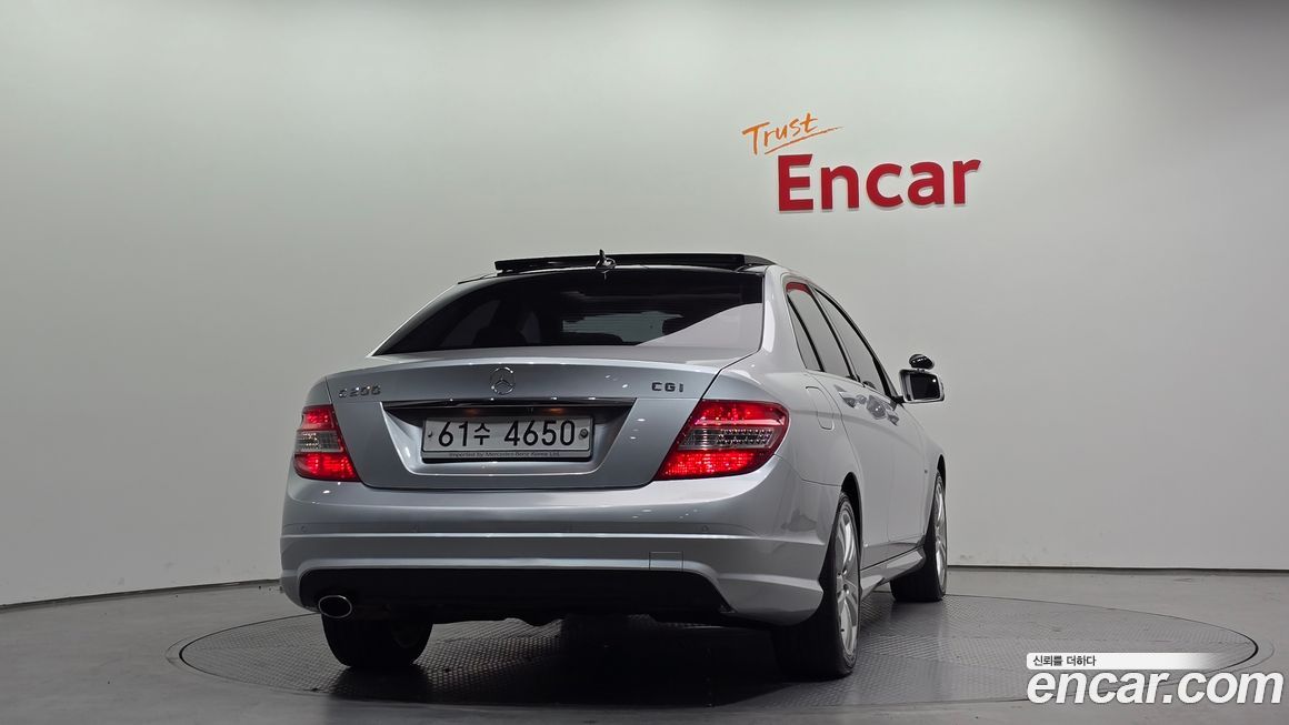 Mercedes-Benz C-Class 2010